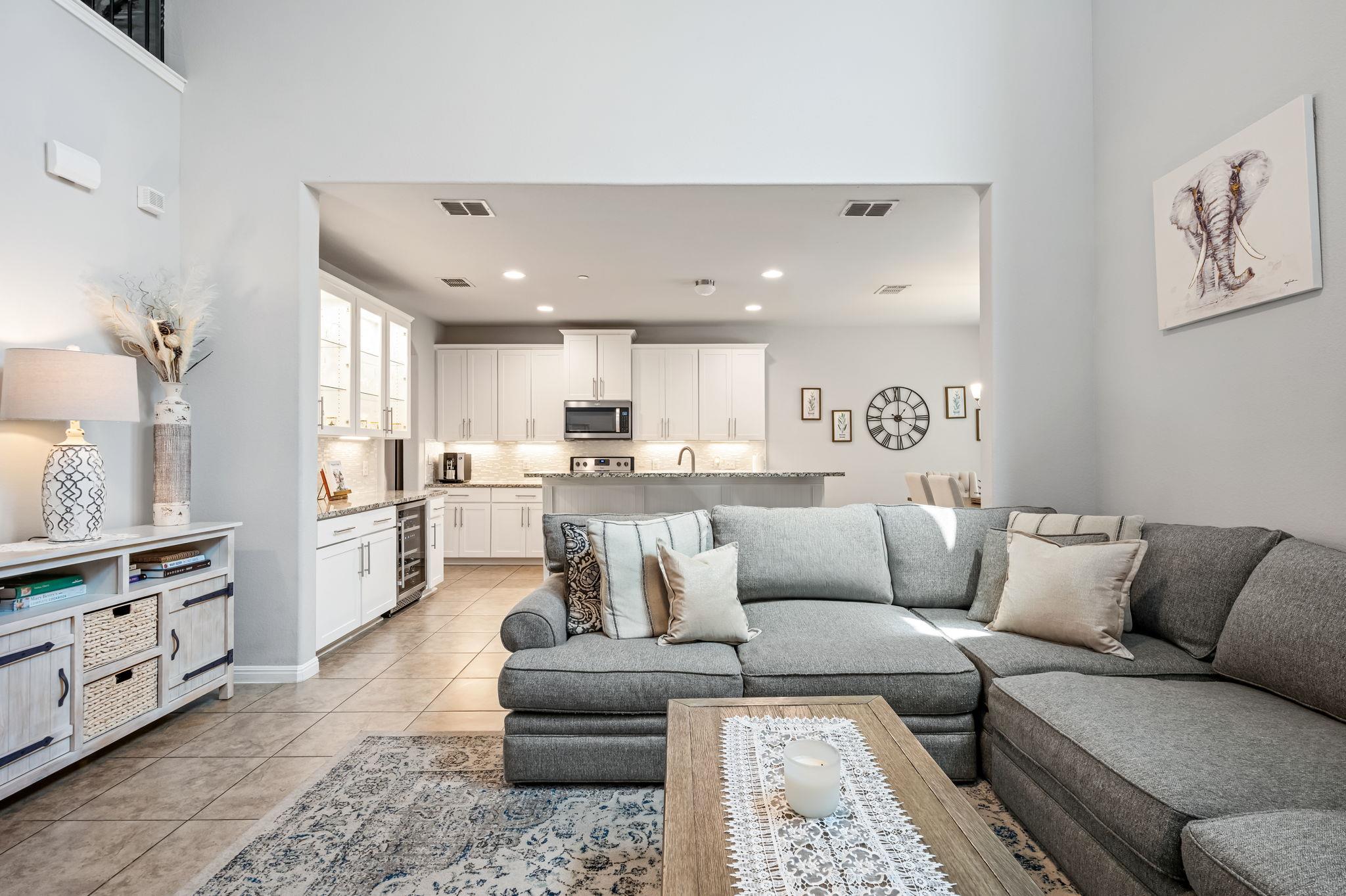 12902 Leatherback LN