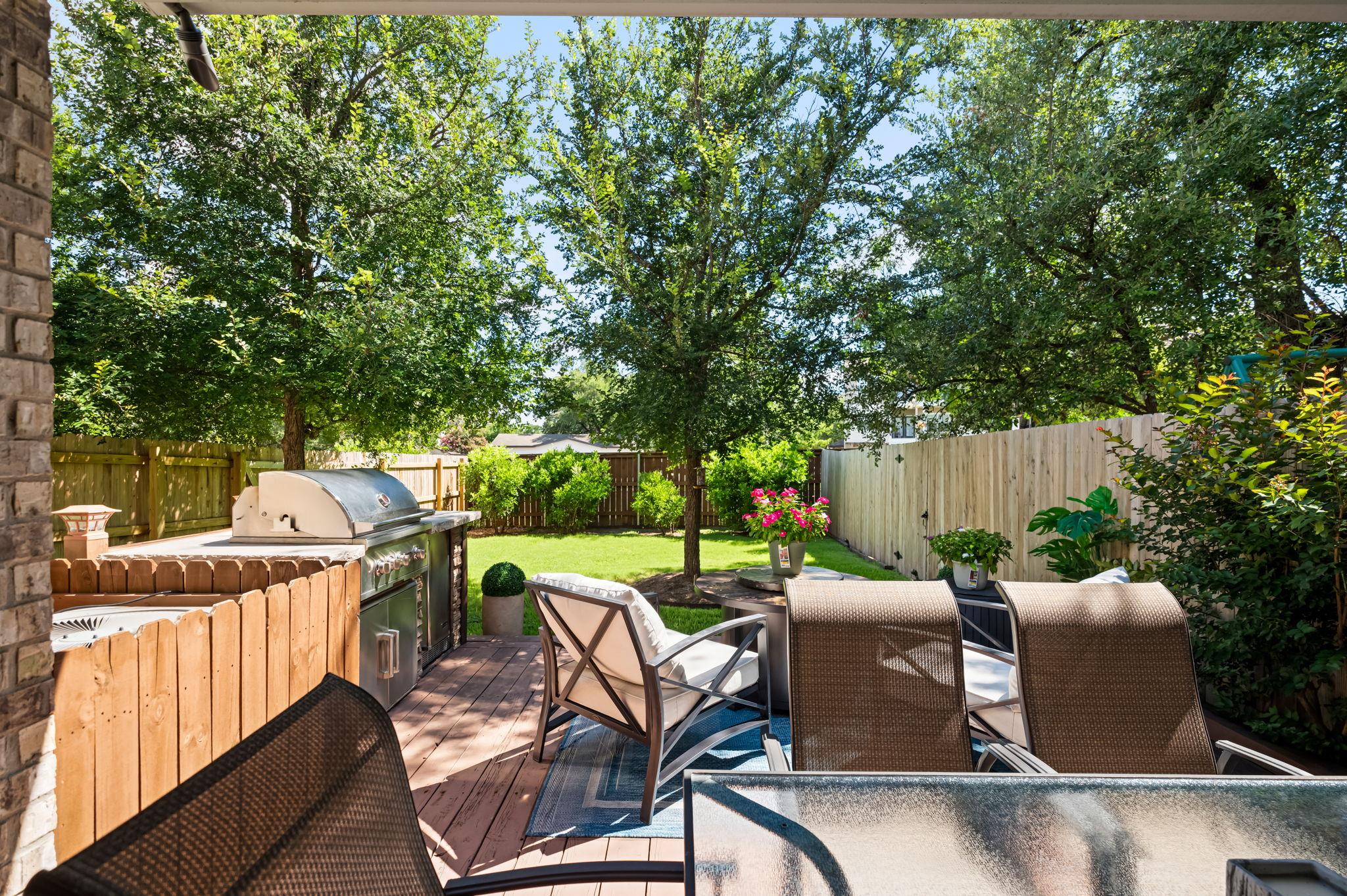 12902 Leatherback LN
