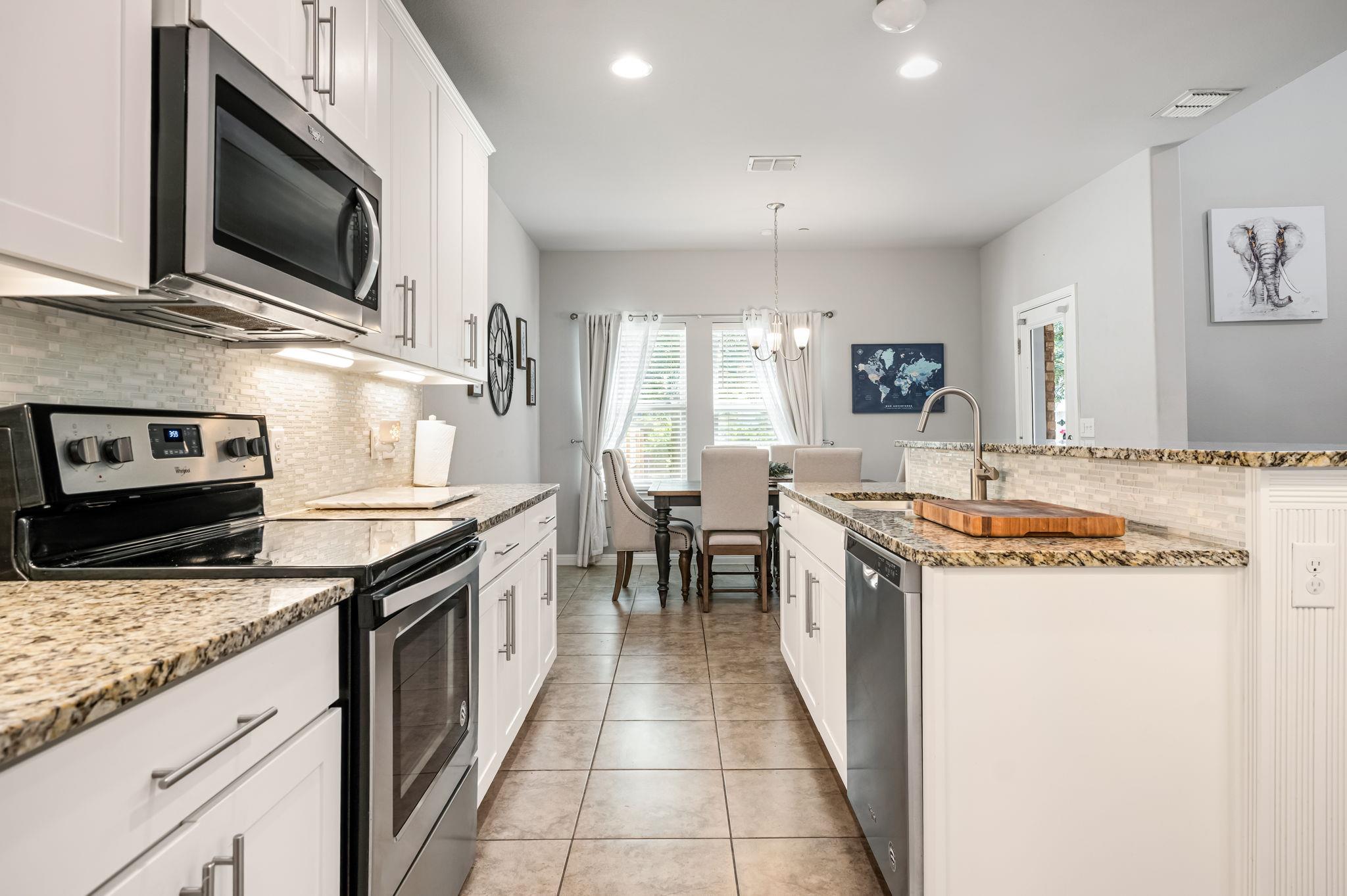 12902 Leatherback LN