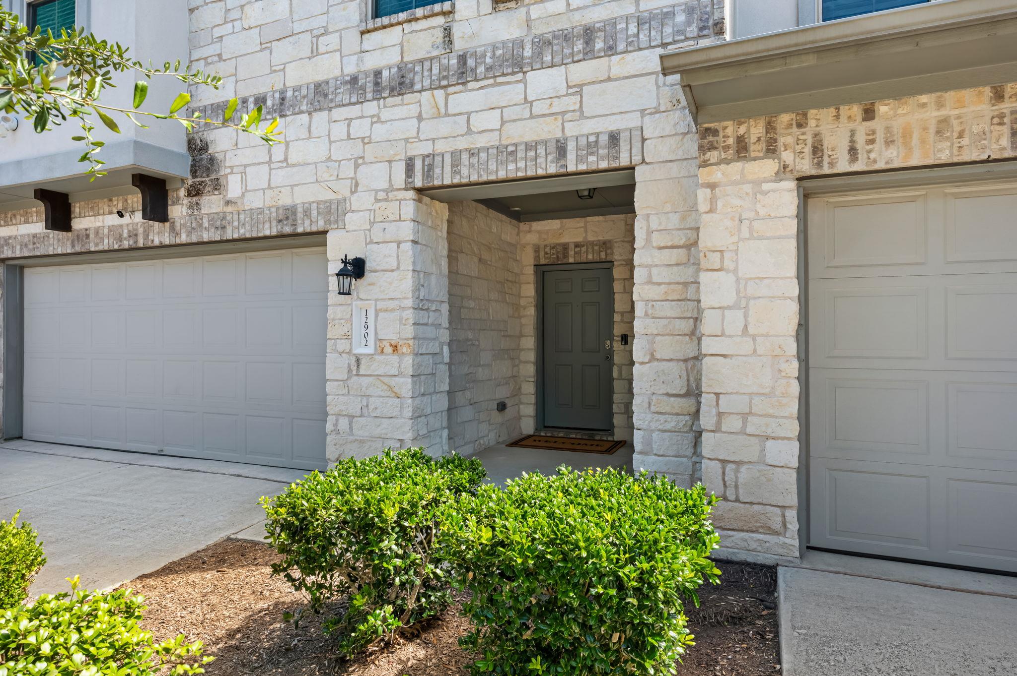 12902 Leatherback LN