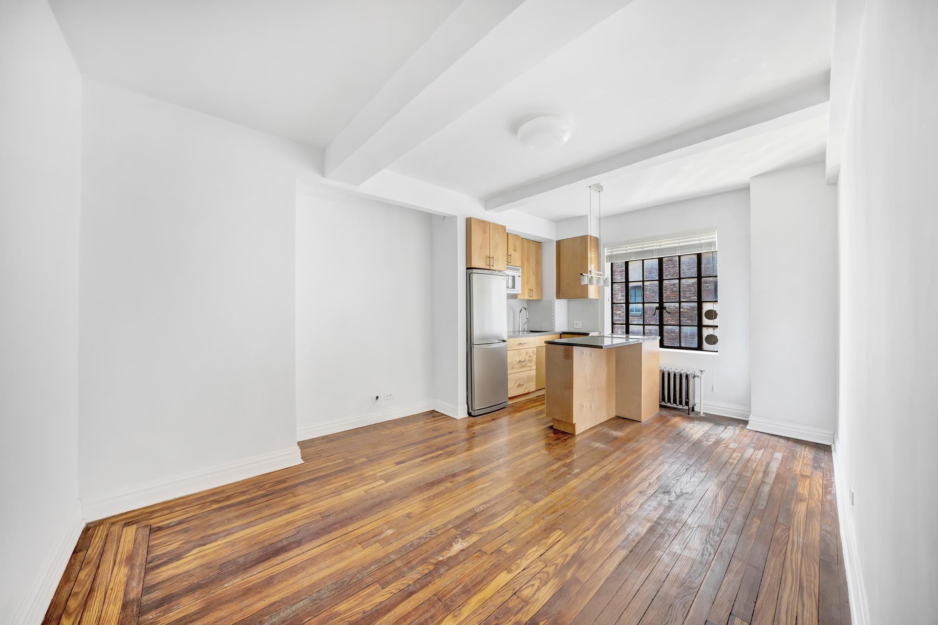 5 TUDOR CITY Place 710