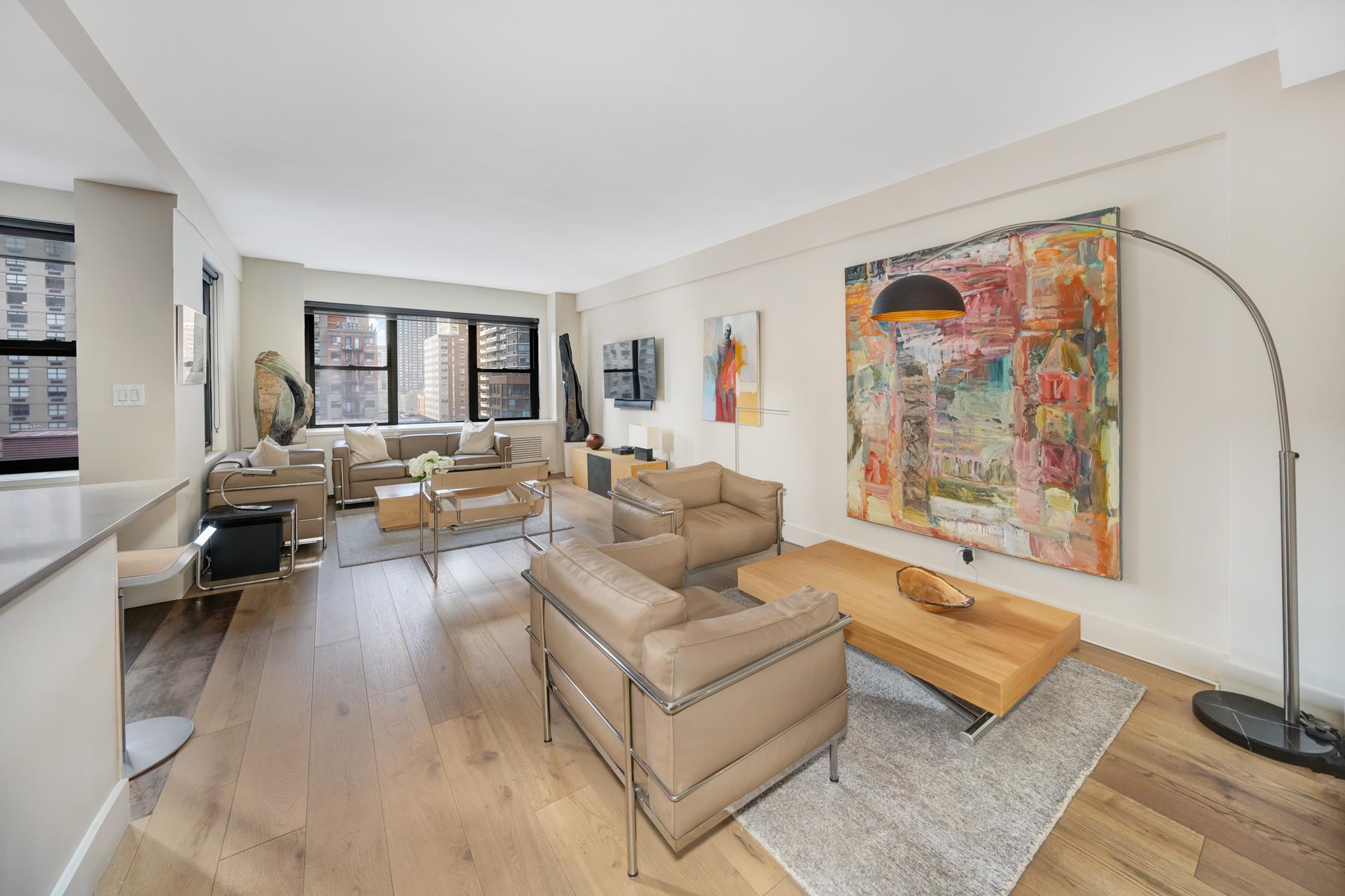 2 TUDOR CITY Place 3JS