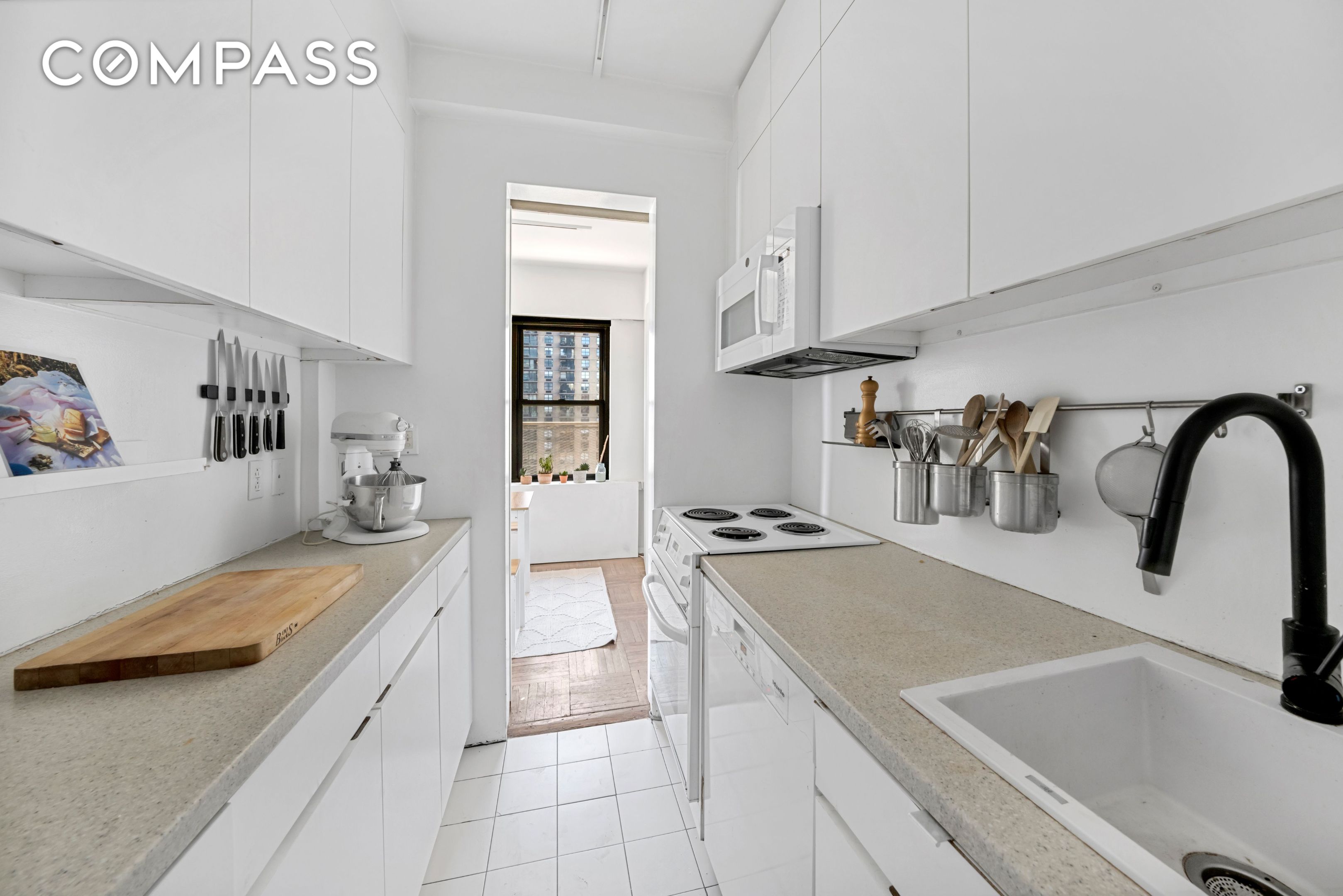 2 Tudor City Place 15AS