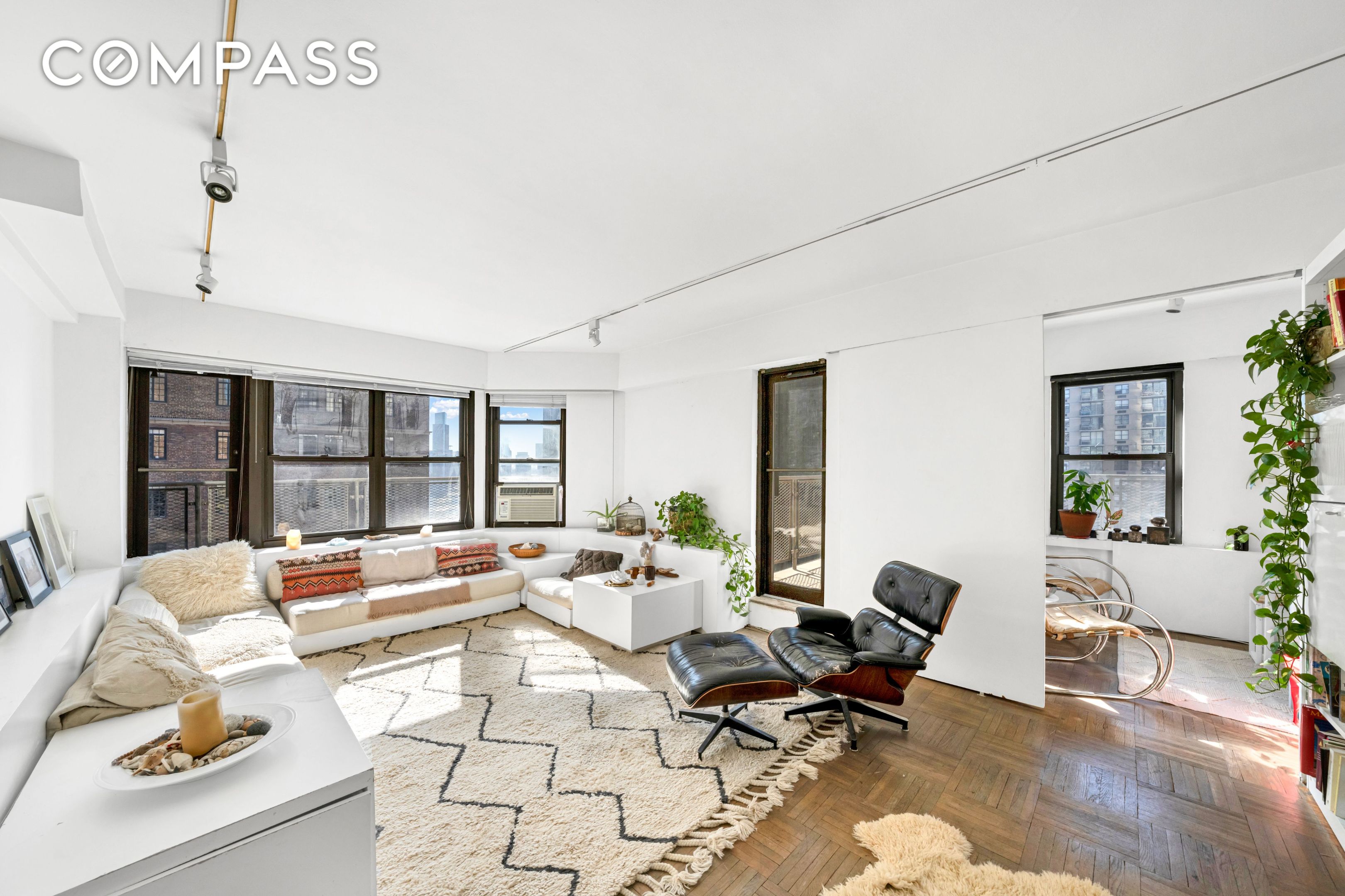 2 Tudor City Place 15AS