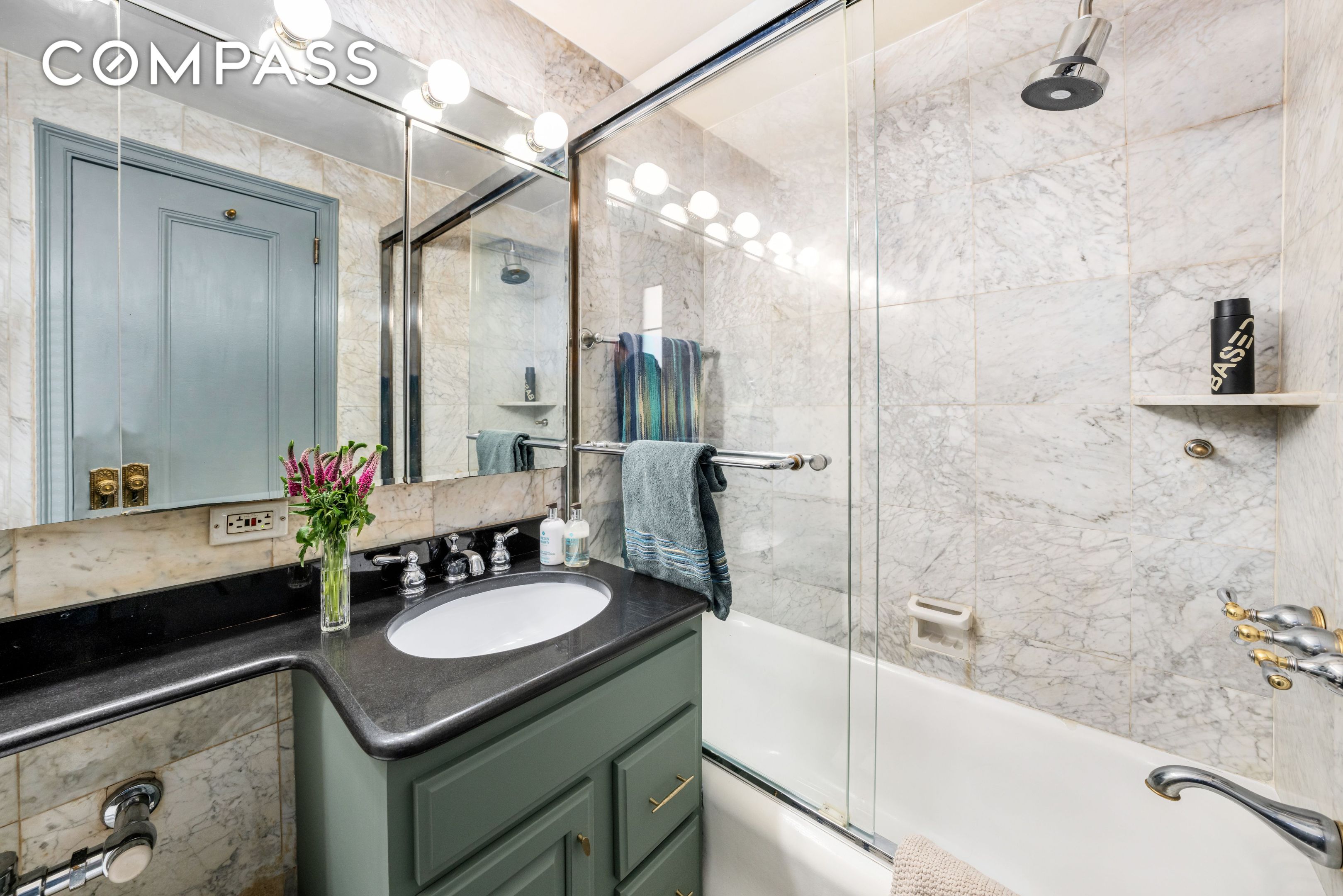 5 Tudor City Place 811