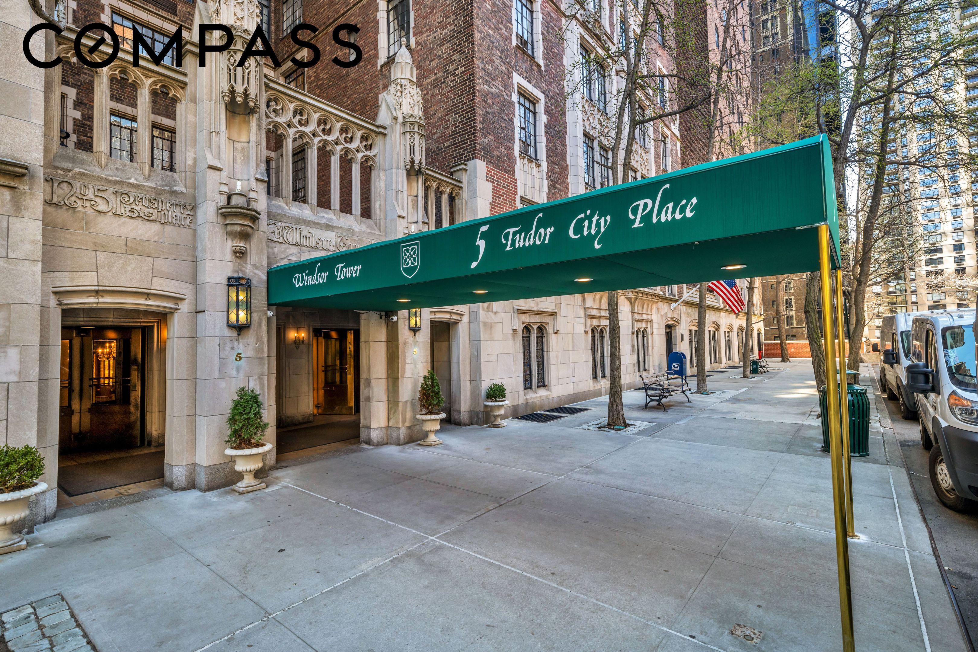 5 Tudor City Place 811