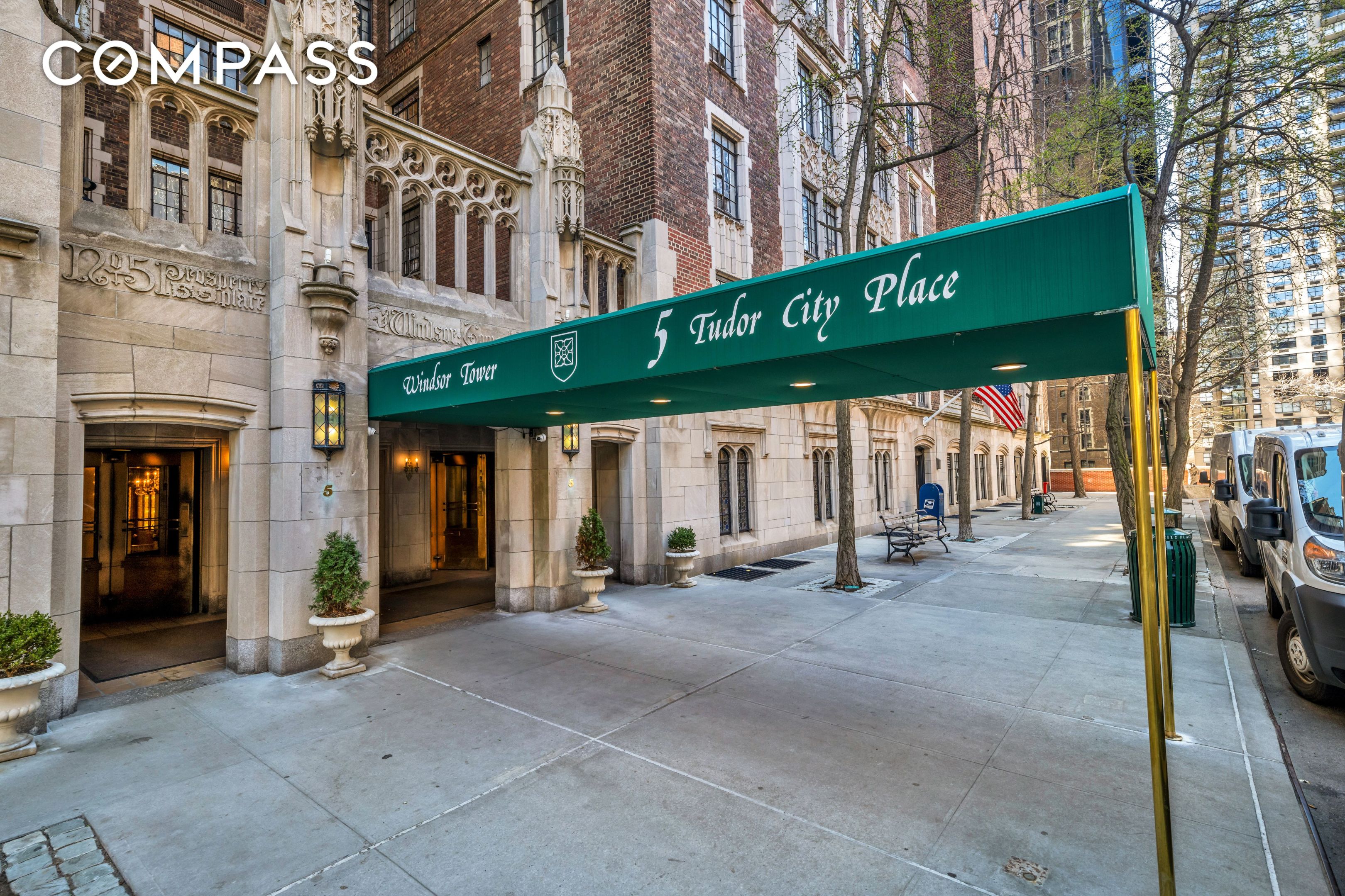 5 Tudor City Place 811