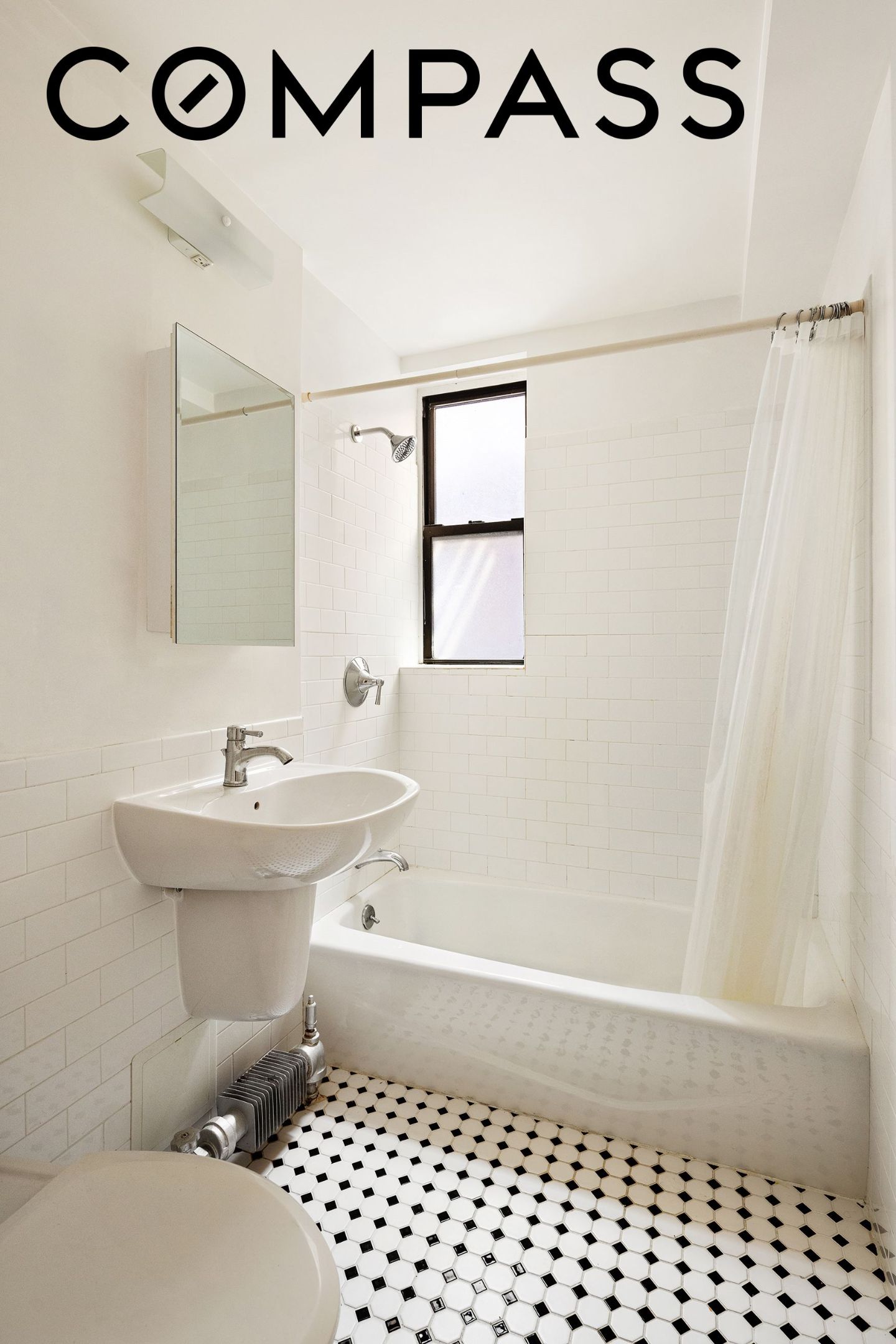 60 E 9th Street 508