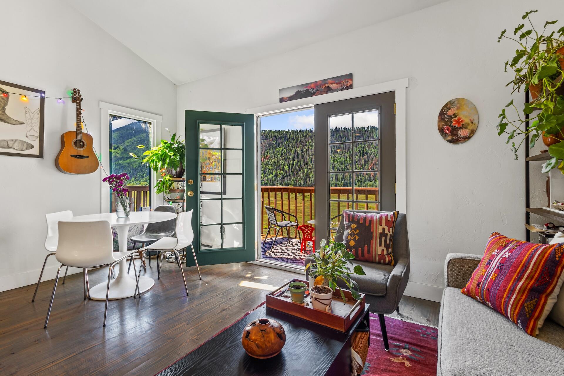 35 Pilot Knob Lane Unit: 302