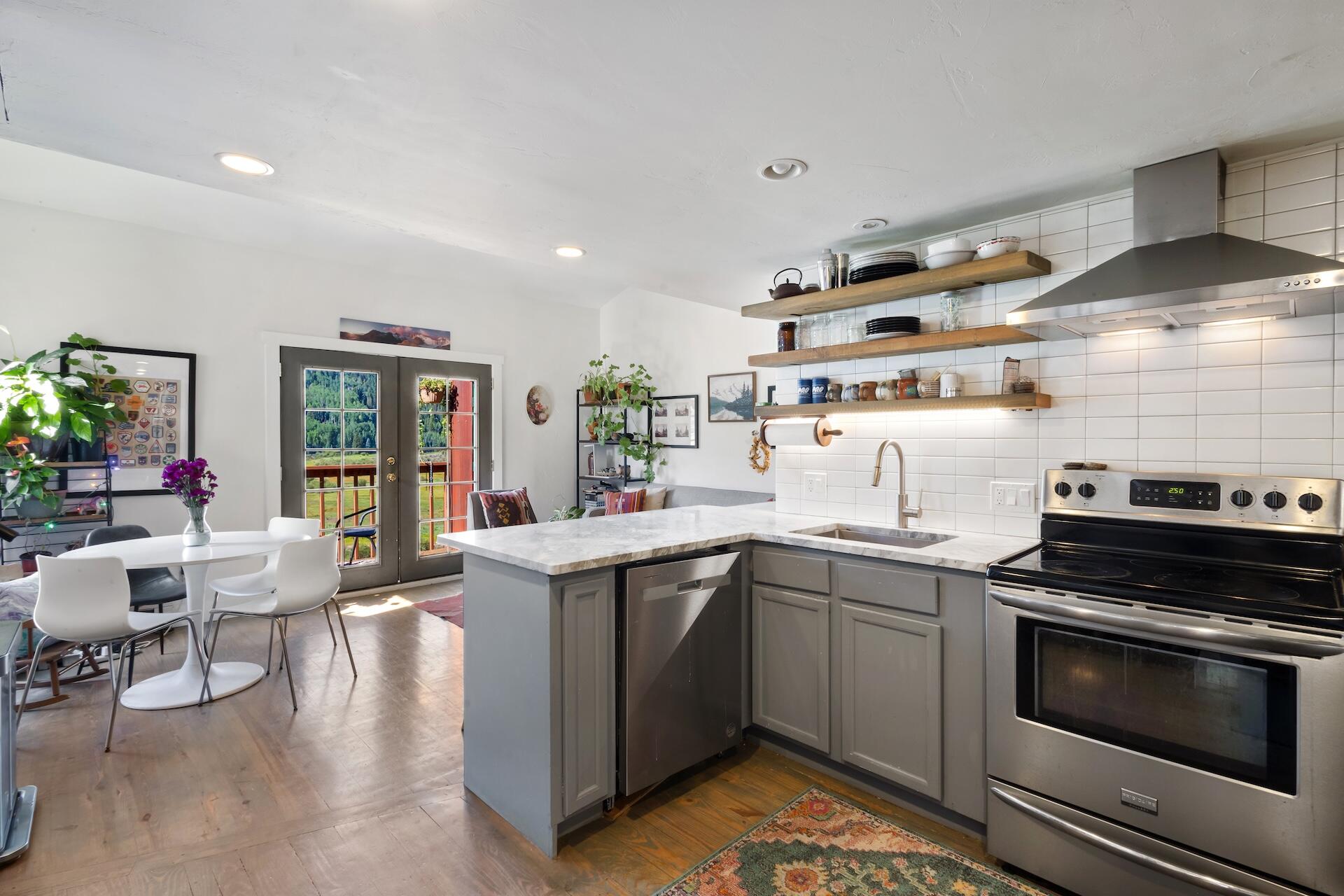 35 Pilot Knob Lane Unit: 302