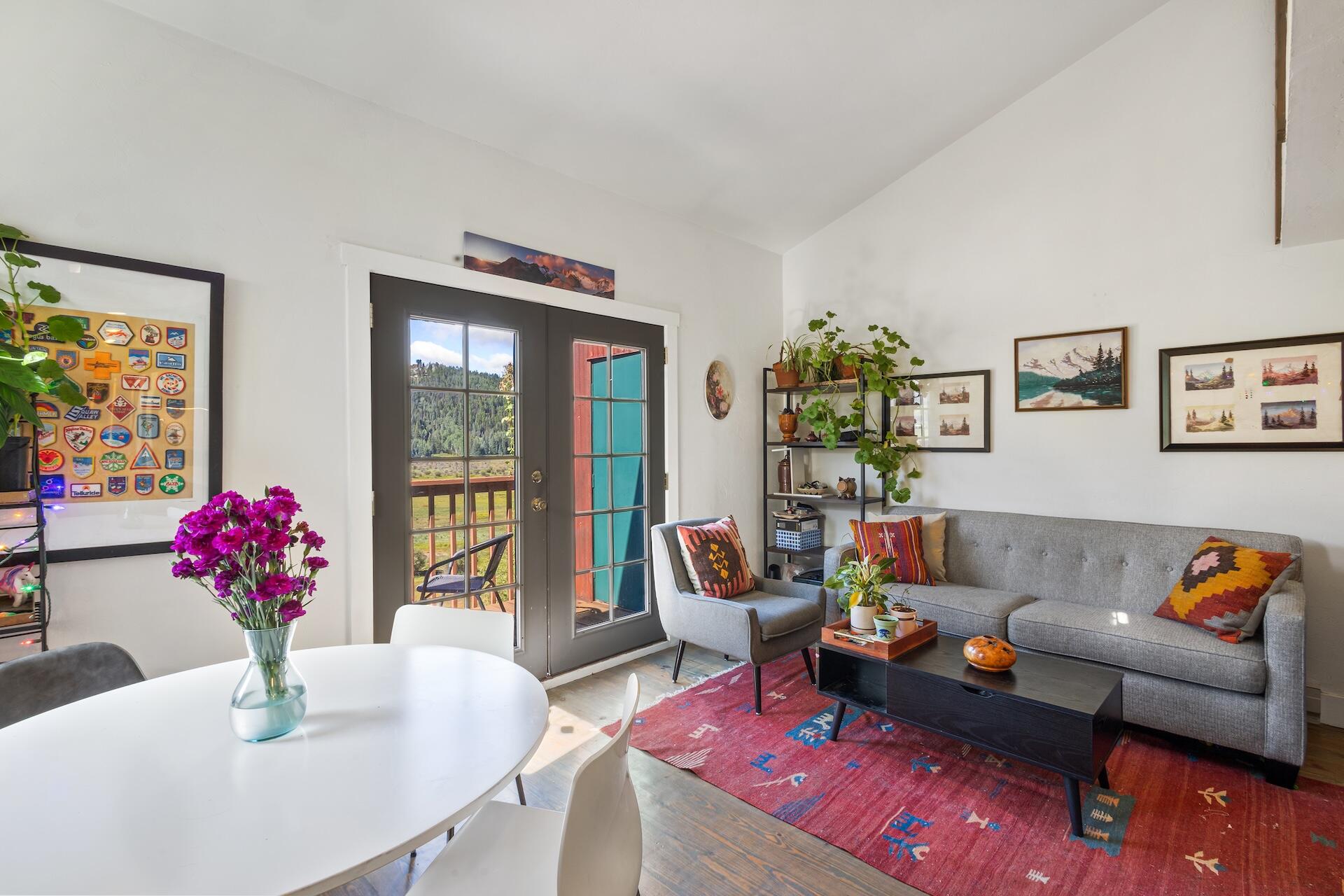 35 Pilot Knob Lane Unit: 302