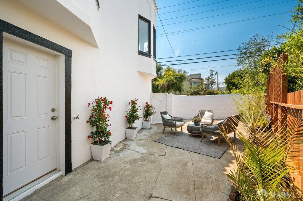 184 Santa Rosa Avenue