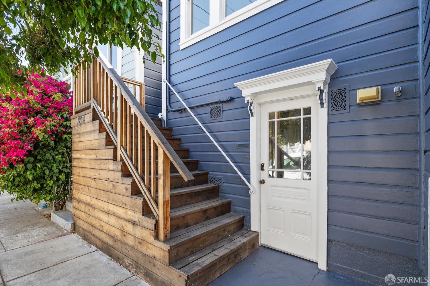 1214 York Street