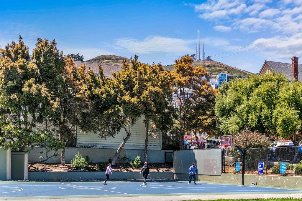 849 Noe Street # 3