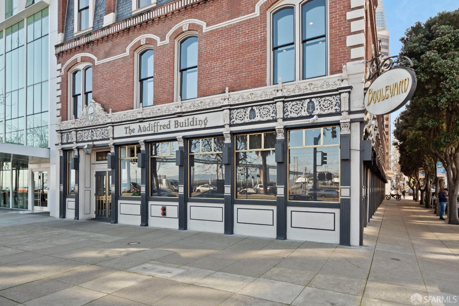 300 Beale Street # 319