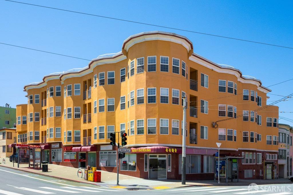 499 33rd Avenue # 302