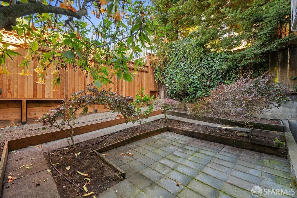 1228 Grove Street # 2