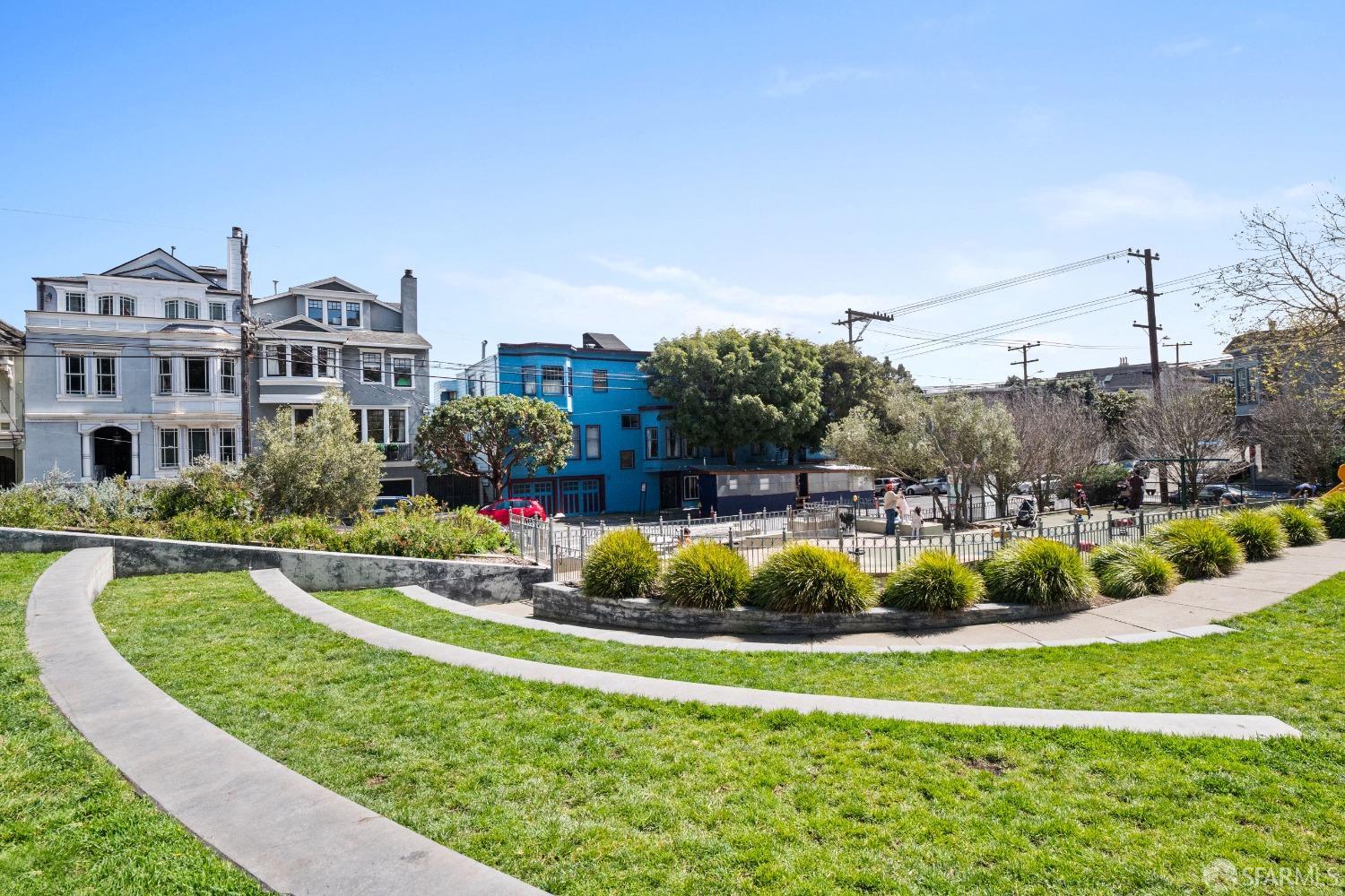 755 Elizabeth Street