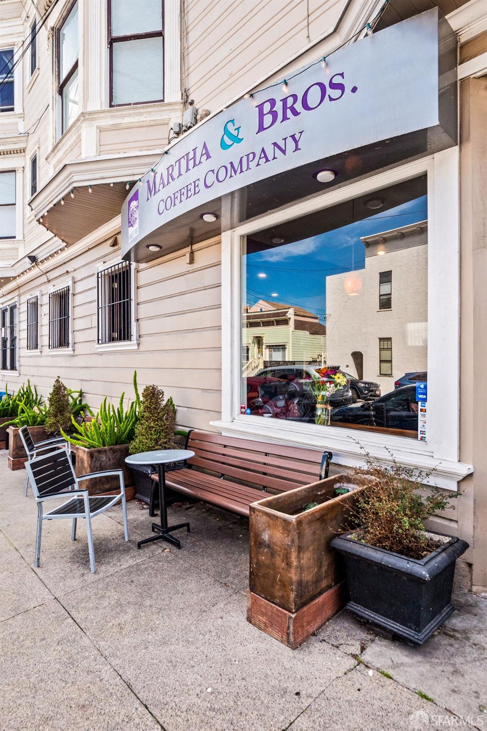 755 Elizabeth Street