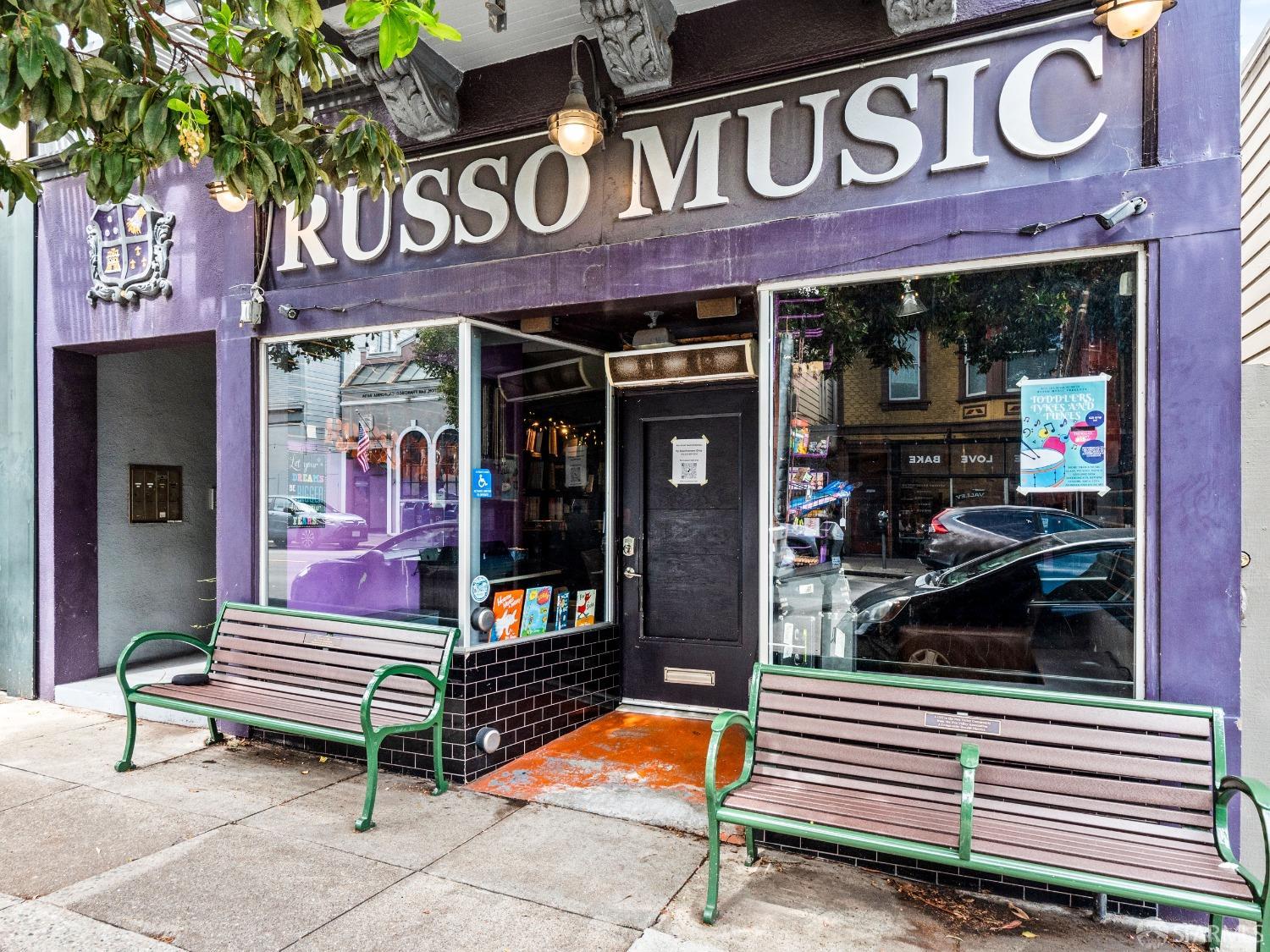 755 Elizabeth Street