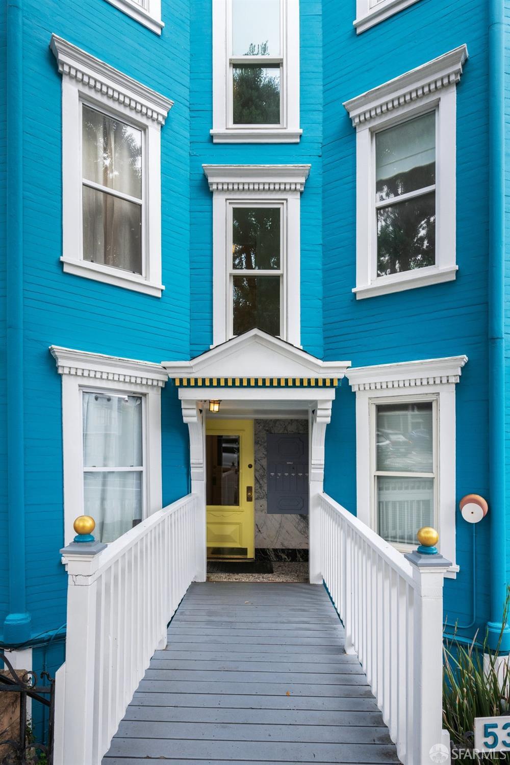 534 Clipper Street