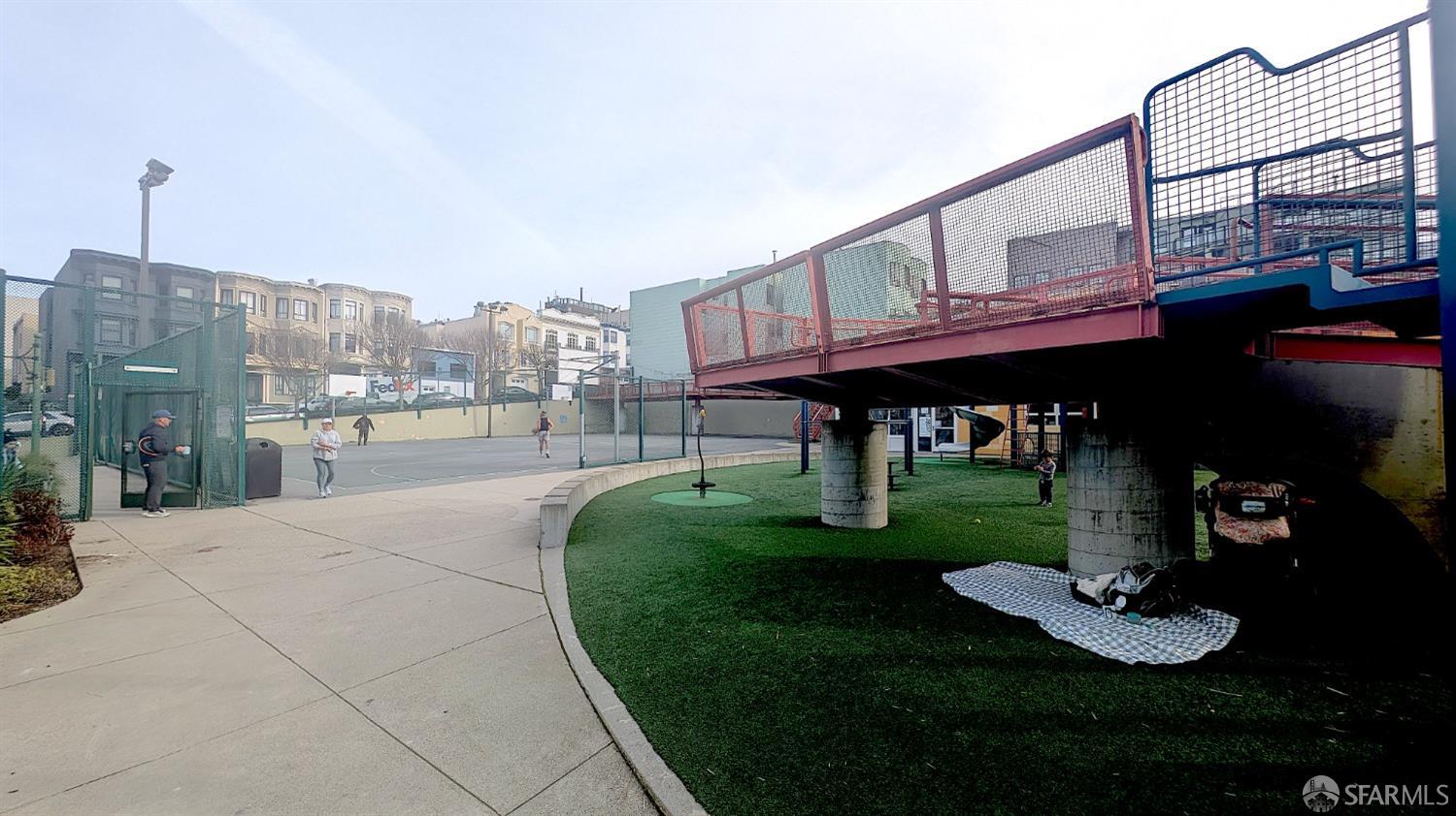 1400-1404 Broadway