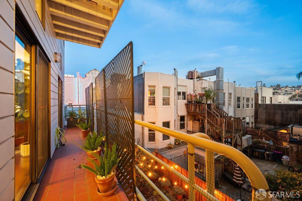 2425 Market Street # 6