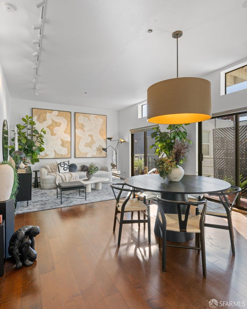 2425 Market Street # 6