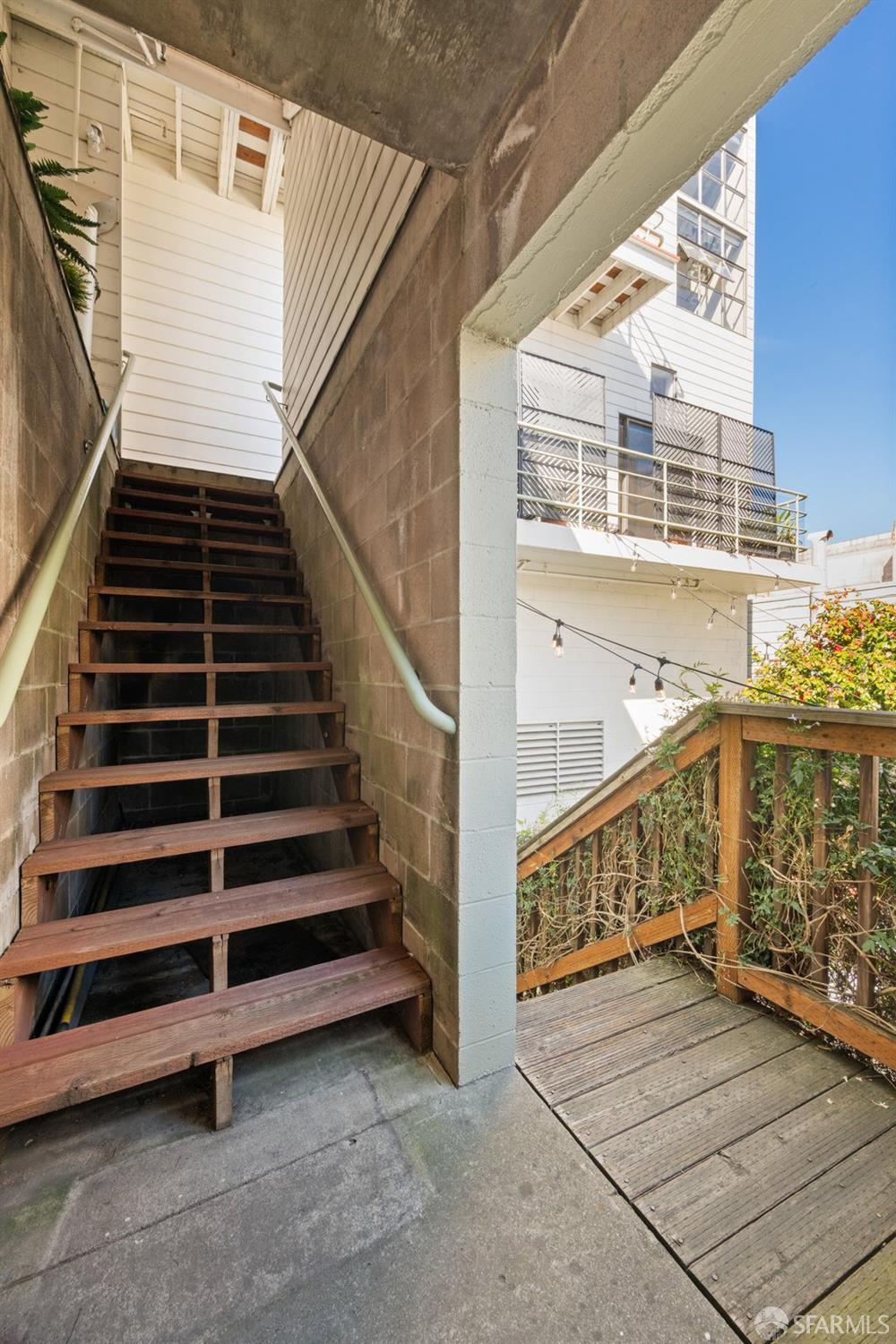 2425 Market Street # 6