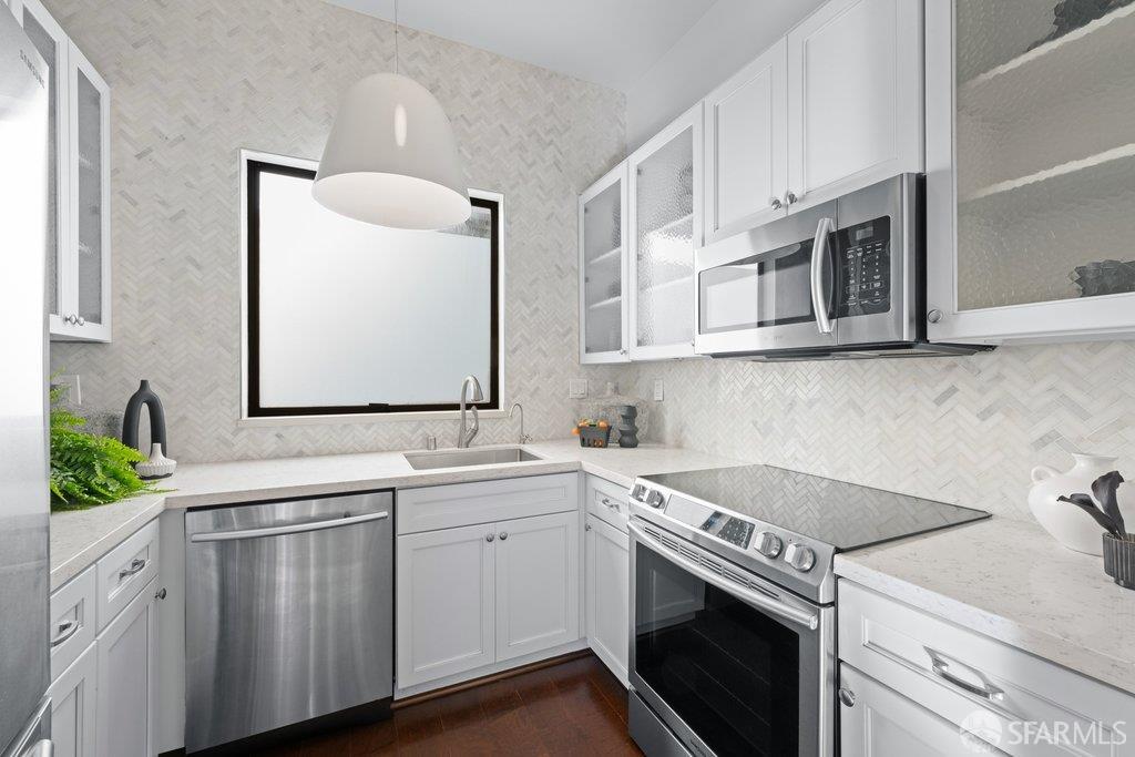 2425 Market Street # 6