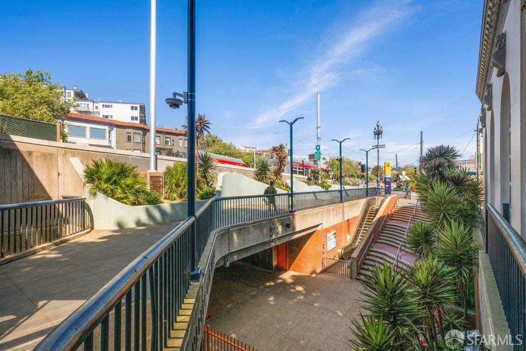 2425 Market Street # 6