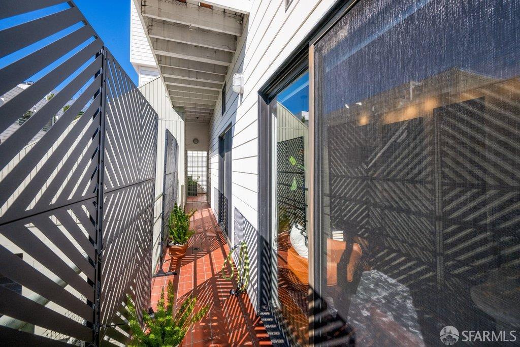 2425 Market Street # 6