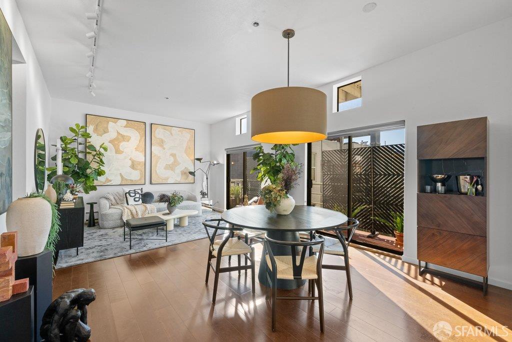 2425 Market Street # 6