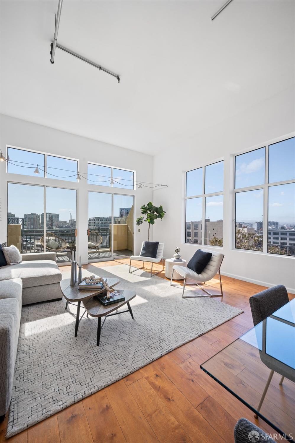 81 Lansing Street # 407