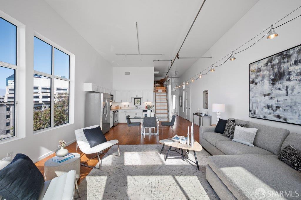 81 Lansing Street # 407