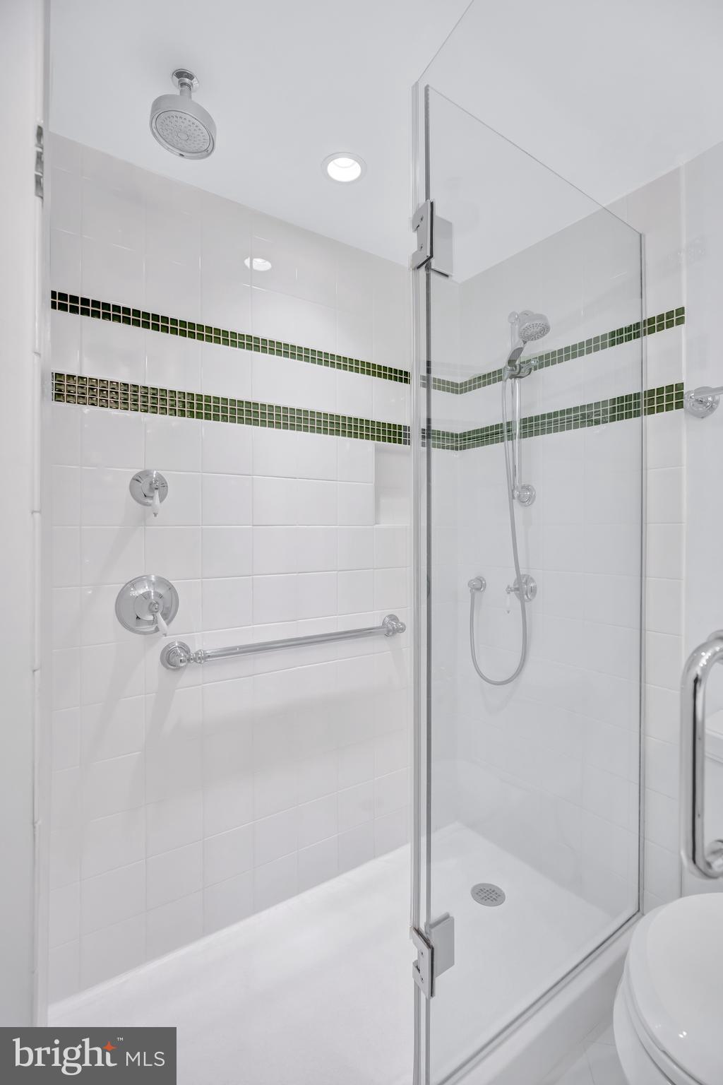 1805 Crystal Dr #1107s