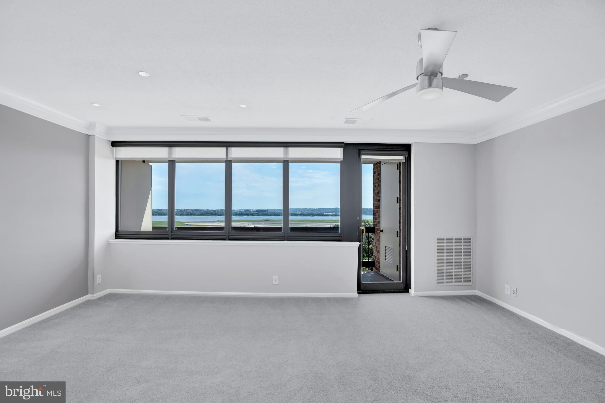 1805 Crystal Dr #1107s