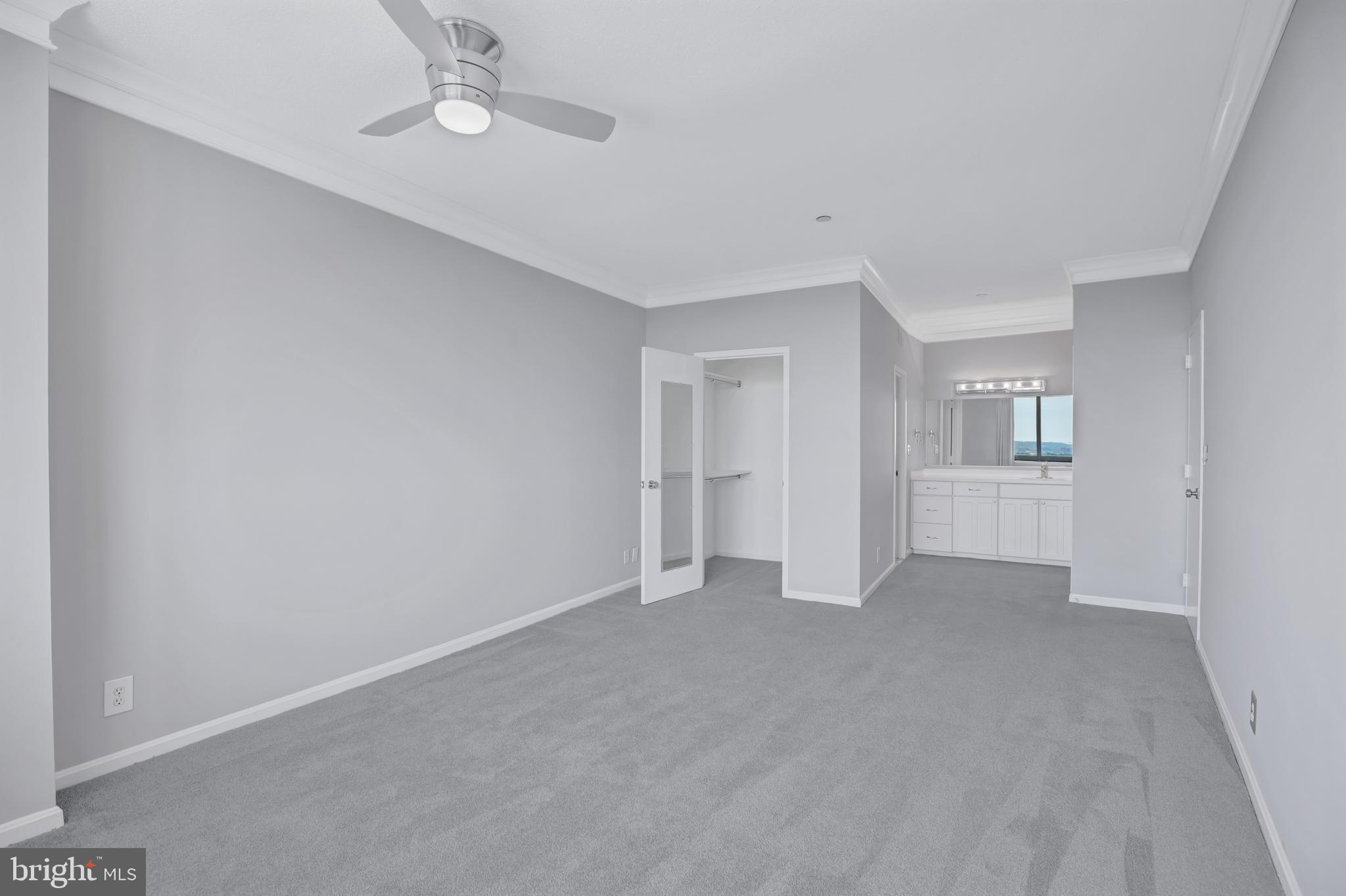 1805 Crystal Dr #1107s