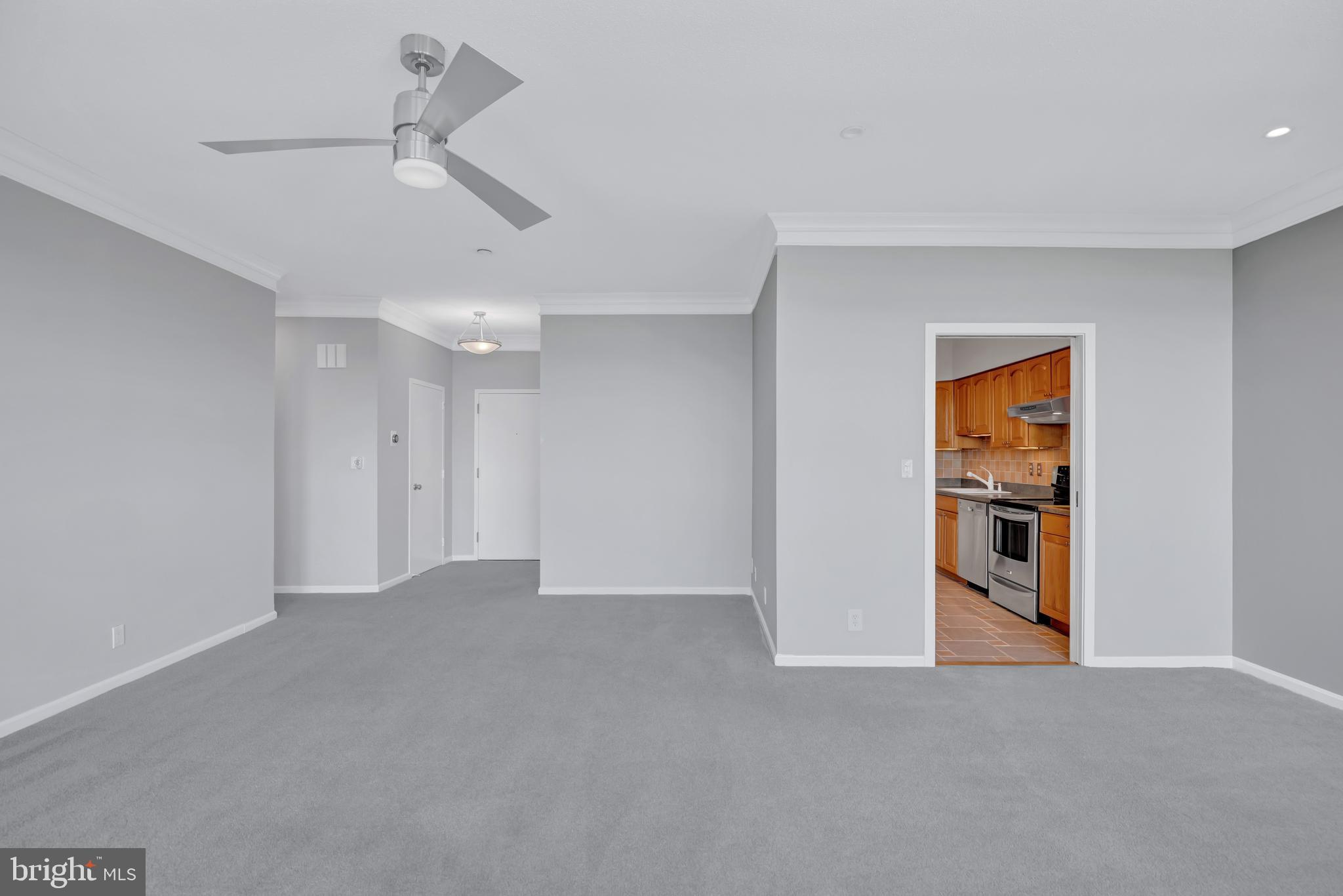 1805 Crystal Dr #1107s