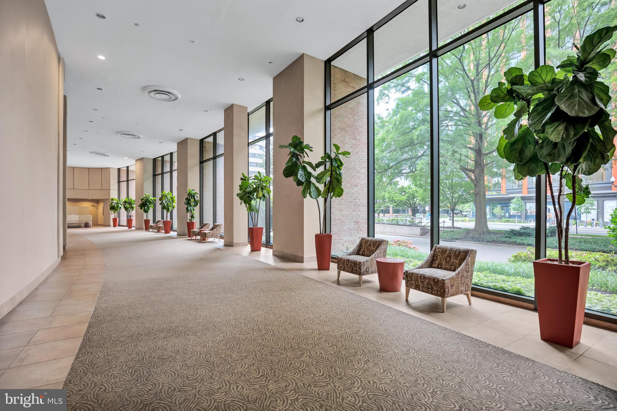 1805 Crystal Dr #1107s