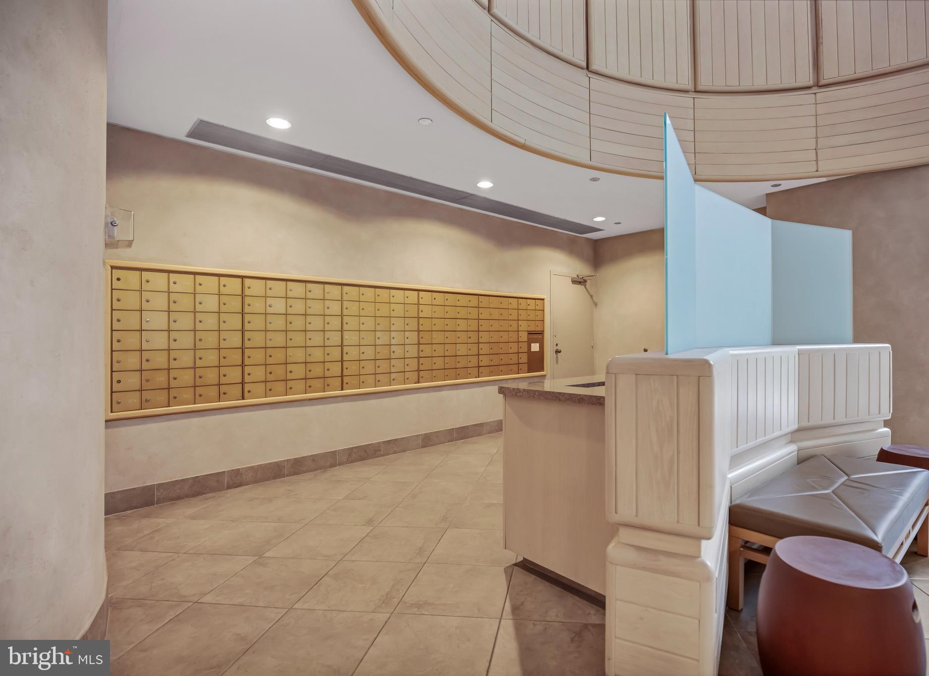 1805 Crystal Dr #1107s