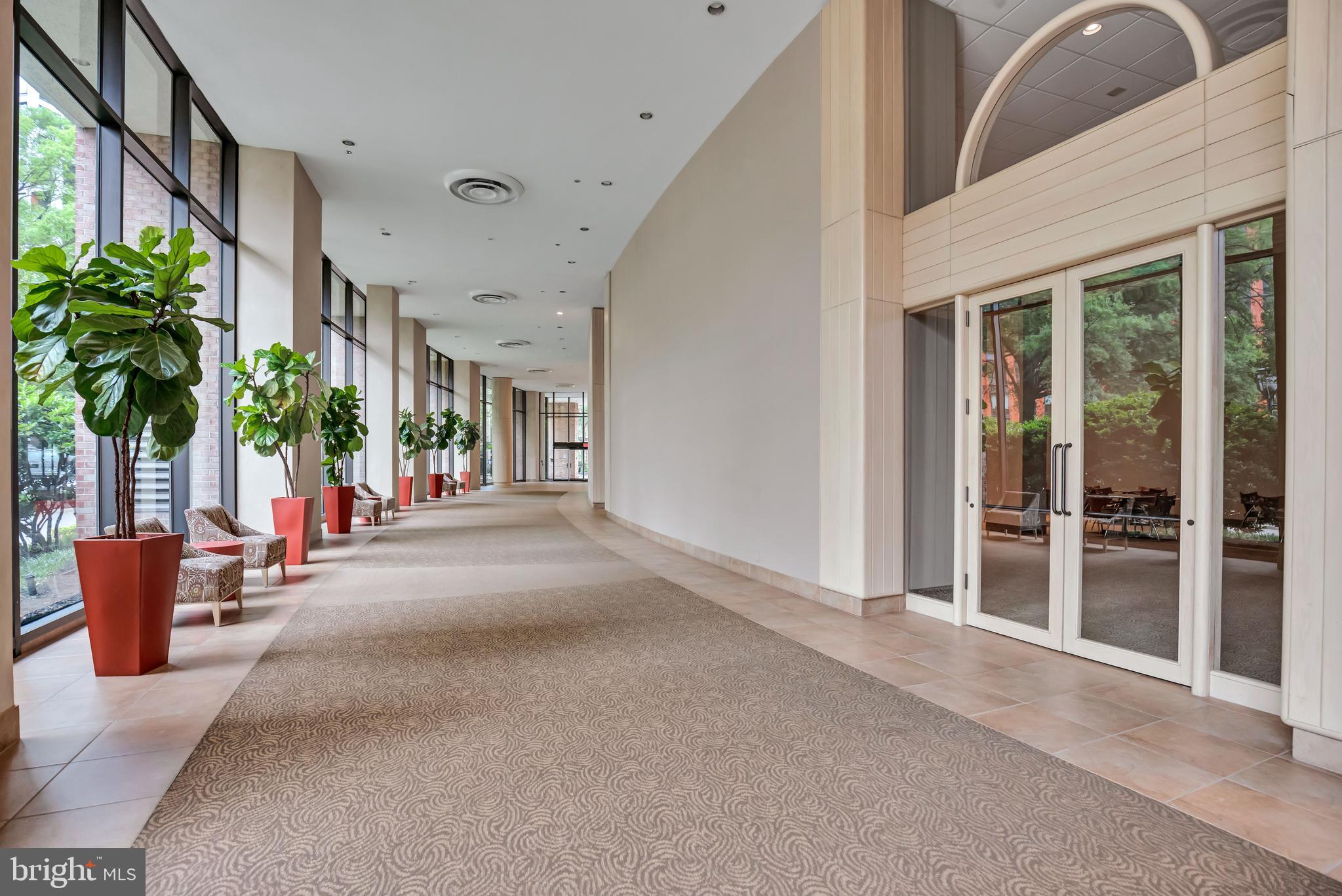 1805 Crystal Dr #1107s