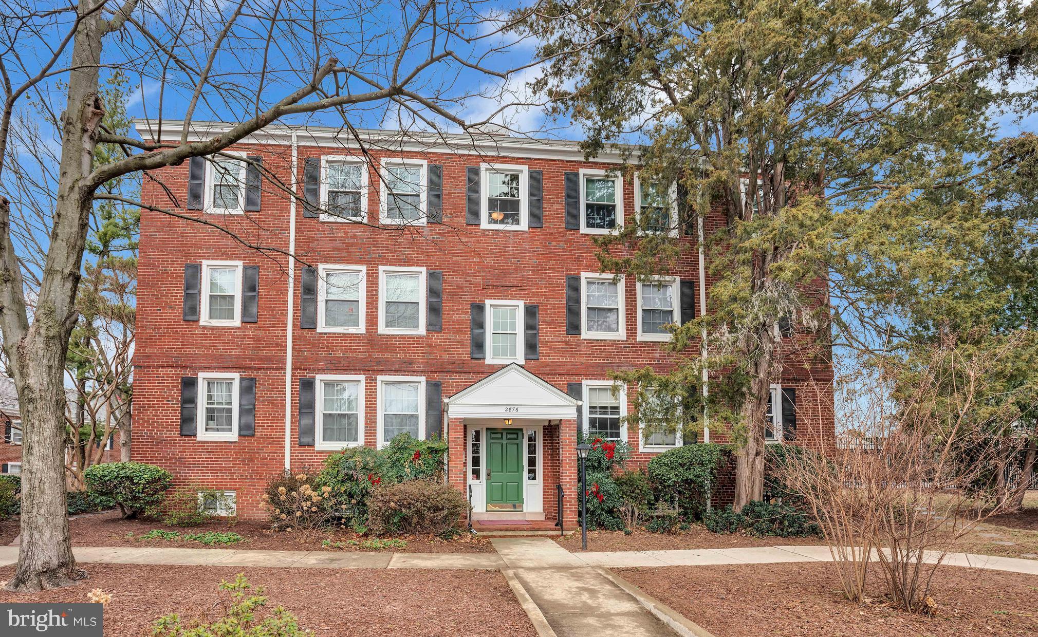 2876 S ABINGDON ST #C1