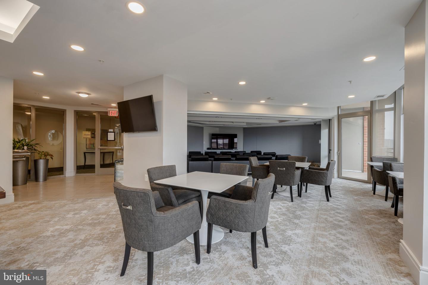 3600 S Glebe Rd #409w