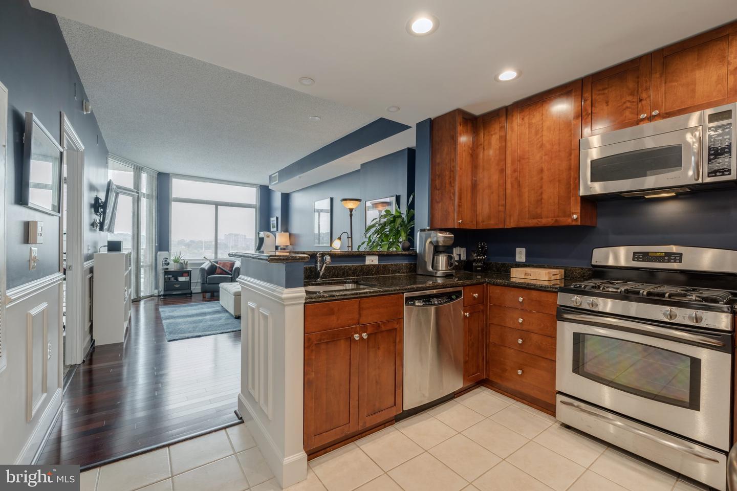 3600 S Glebe Rd #409w
