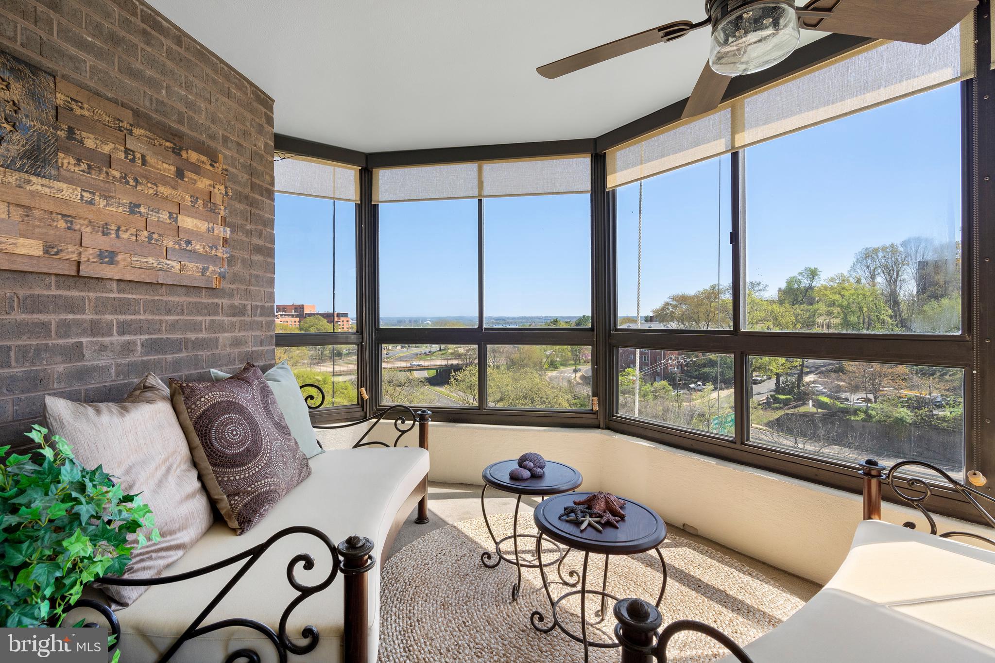 1600 N OAK STREET 415