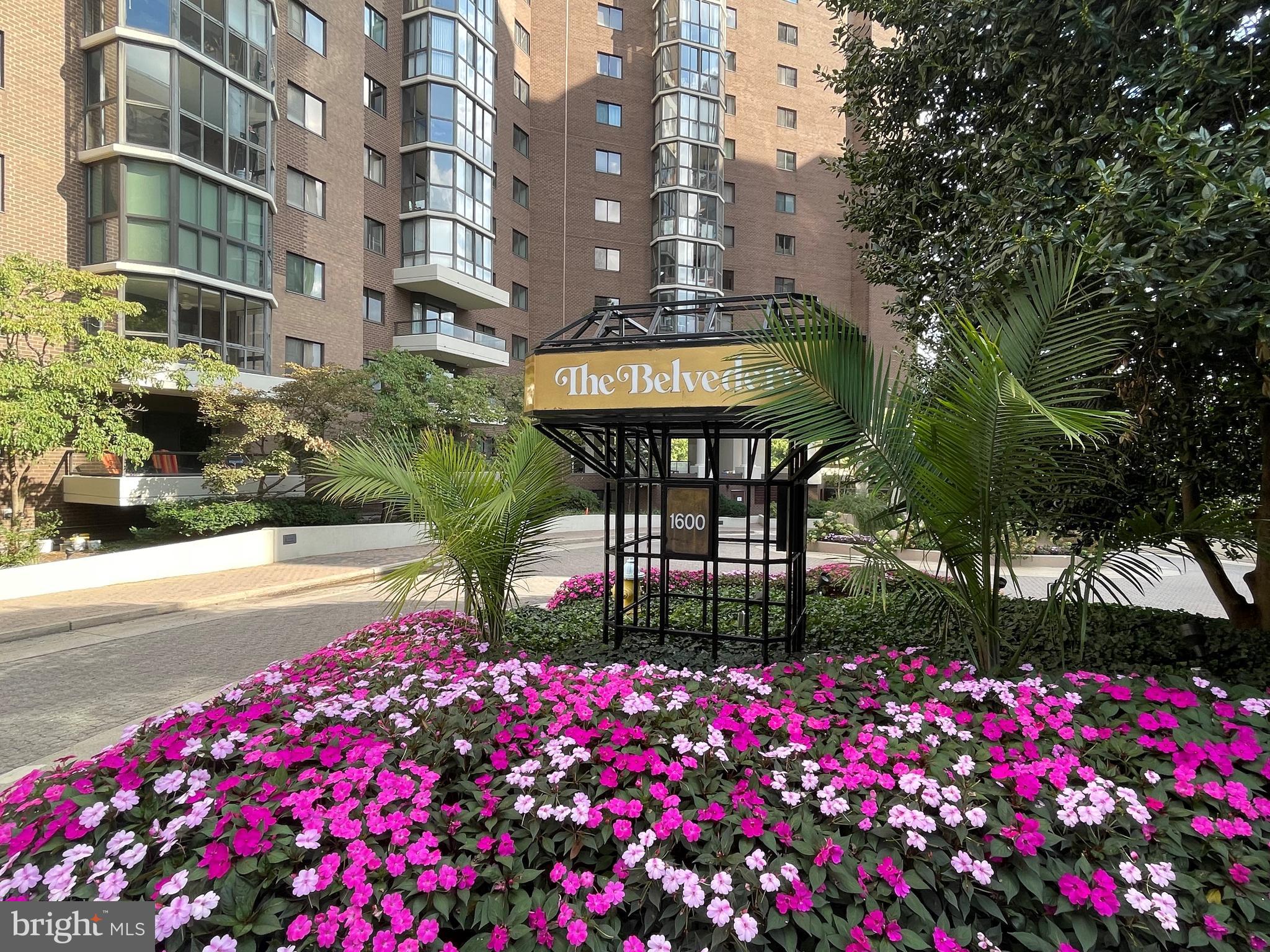 1600 N OAK STREET 415