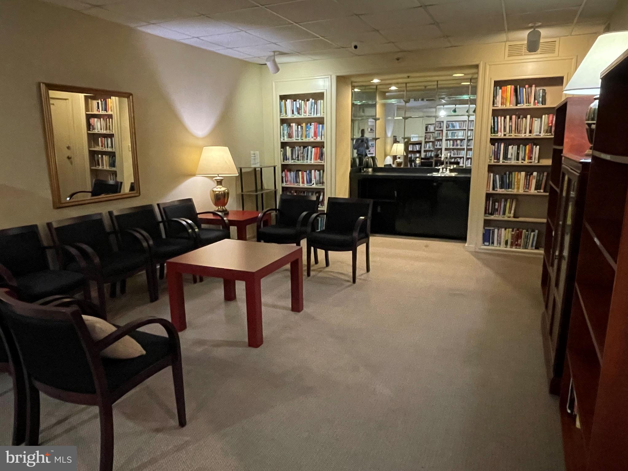 1600 N OAK STREET 415