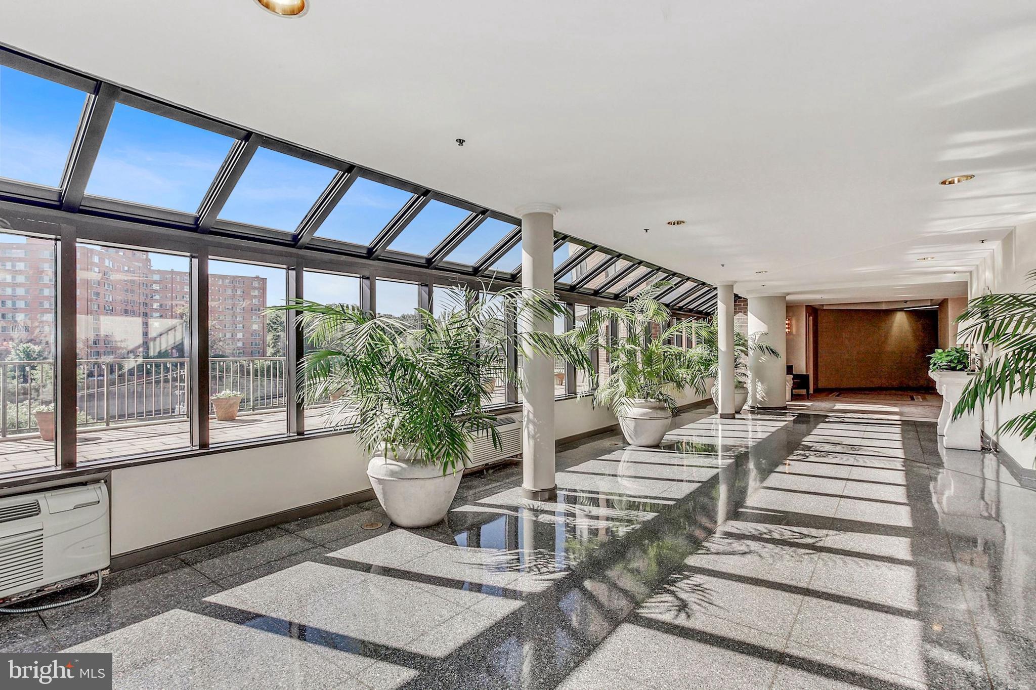 1600 N OAK STREET 415