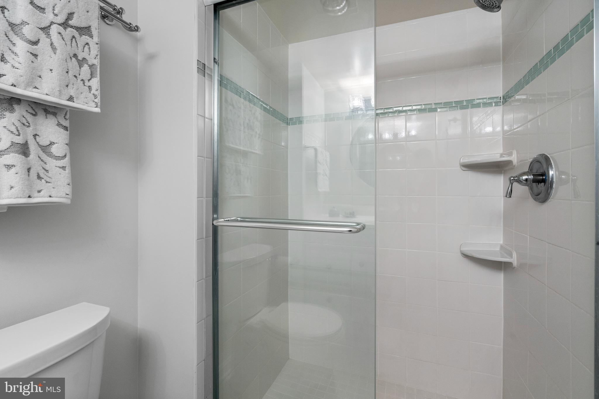 1600 N OAK STREET 415